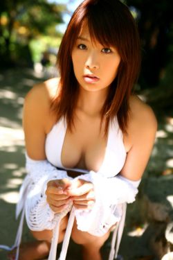 《学生的妈妈5中韩双字多鱼2》